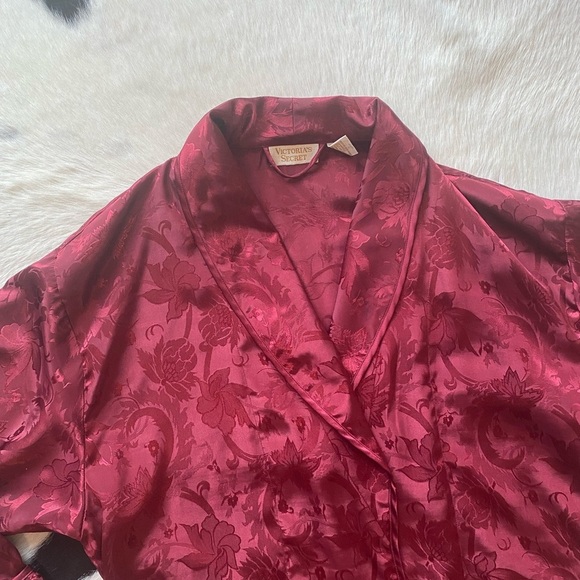 Vintage Victoria's Secret Gold Label Satin Robe - Picture 8 of 9